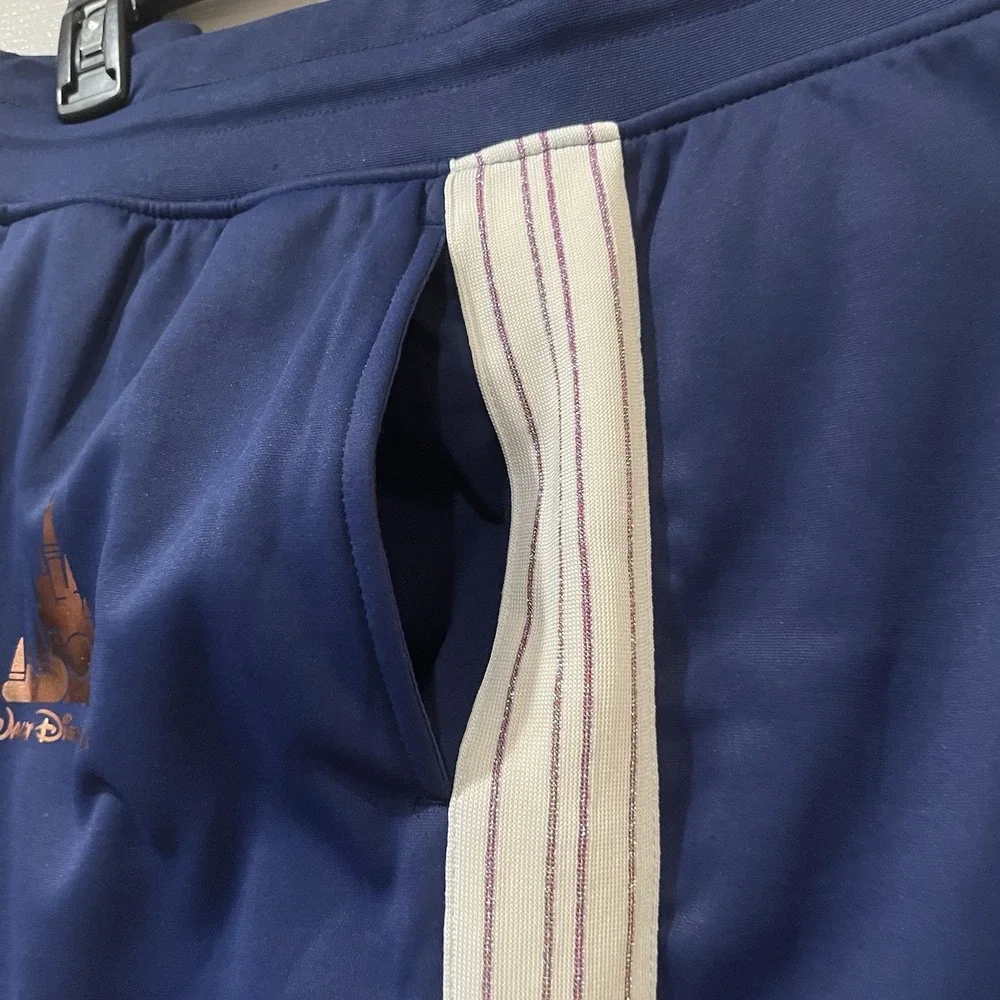 Walt Disney World Men’s Track Sweatpants Size Large Blue